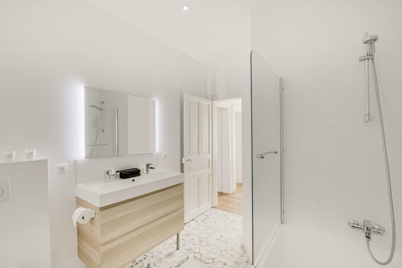 Maison Qui S'Y Frotte S'Y Pique Robert-Espagne Ngoại thất bức ảnh